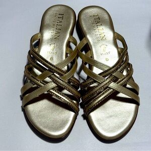 NWOT Italian shoemakers gold bedazzled sequinned event sandals size 8